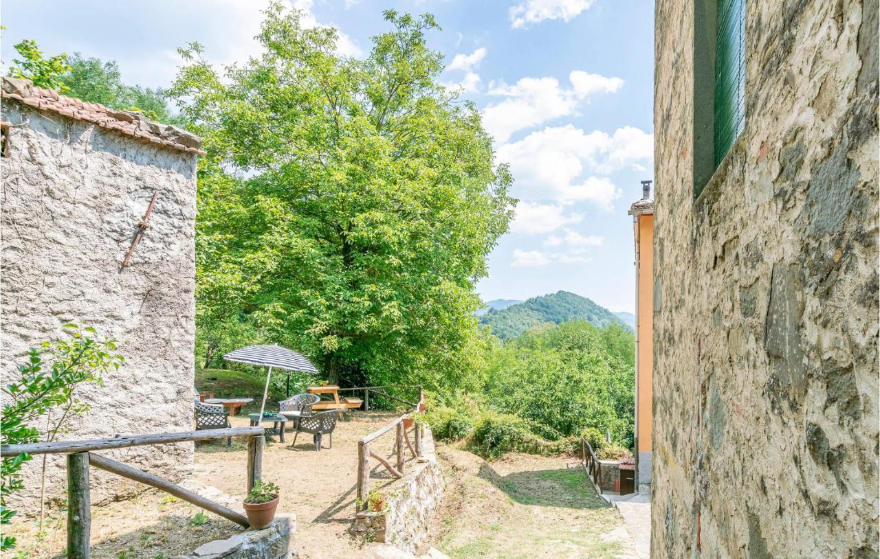 Stunning Home In Longoio With Kitchen Monti di Villa エクステリア 写真