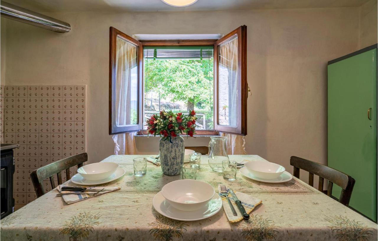 Stunning Home In Longoio With Kitchen Monti di Villa エクステリア 写真