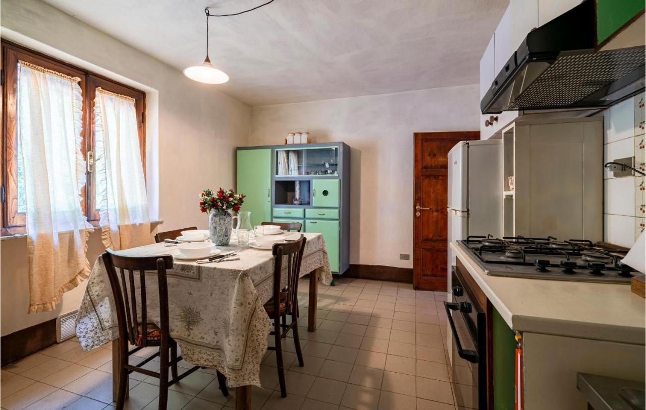 Stunning Home In Longoio With Kitchen Monti di Villa エクステリア 写真