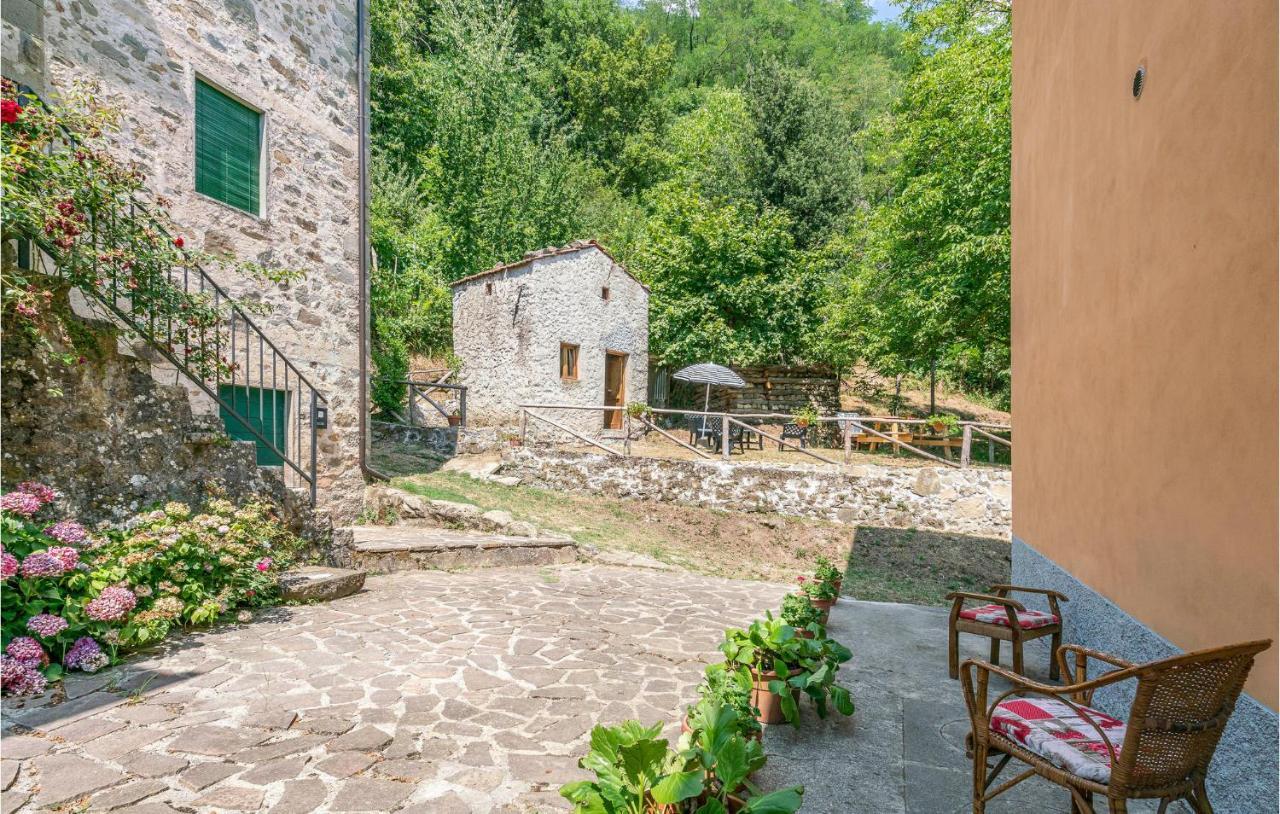 Stunning Home In Longoio With Kitchen Monti di Villa エクステリア 写真