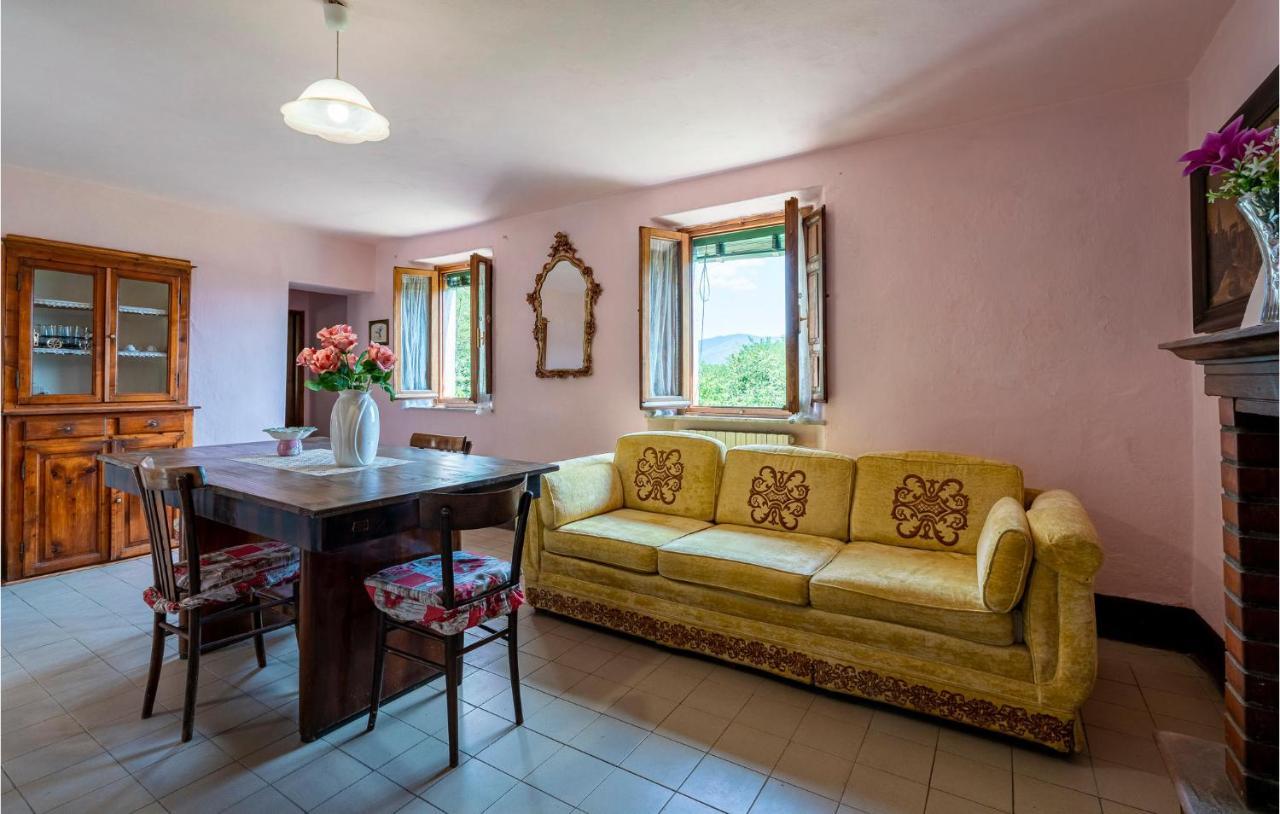 Stunning Home In Longoio With Kitchen Monti di Villa エクステリア 写真